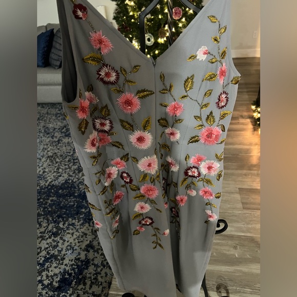 Gino Bini spaghetti strap dress with floral appliqué - Picture 4 of 4